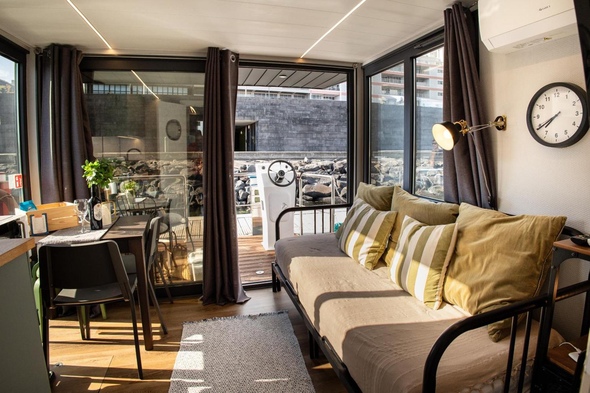 The Homeboat Company Sant'Elmo-كالياري المظهر الخارجي الصورة